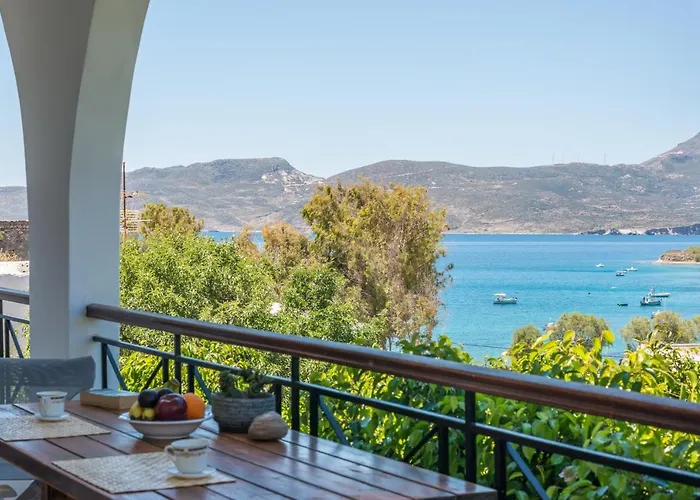 Areti's Milos * Adamantas (Milos)